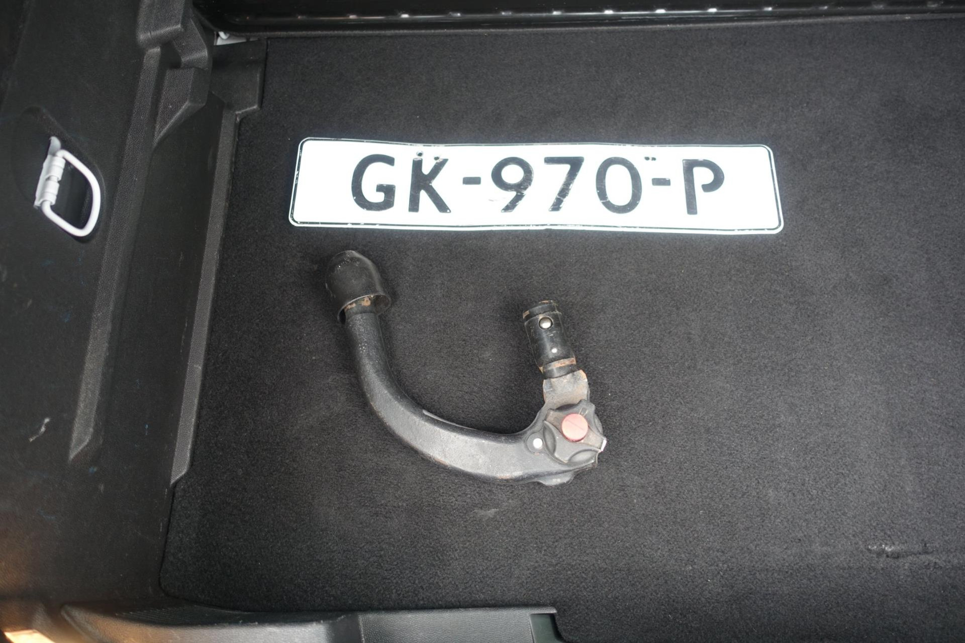 46233095-11.jpg