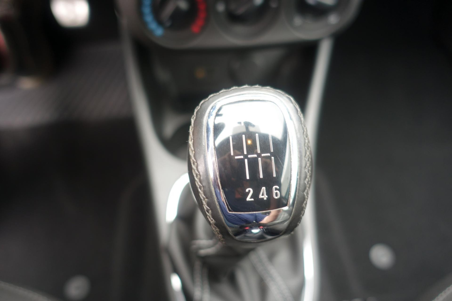 46233095-18.jpg