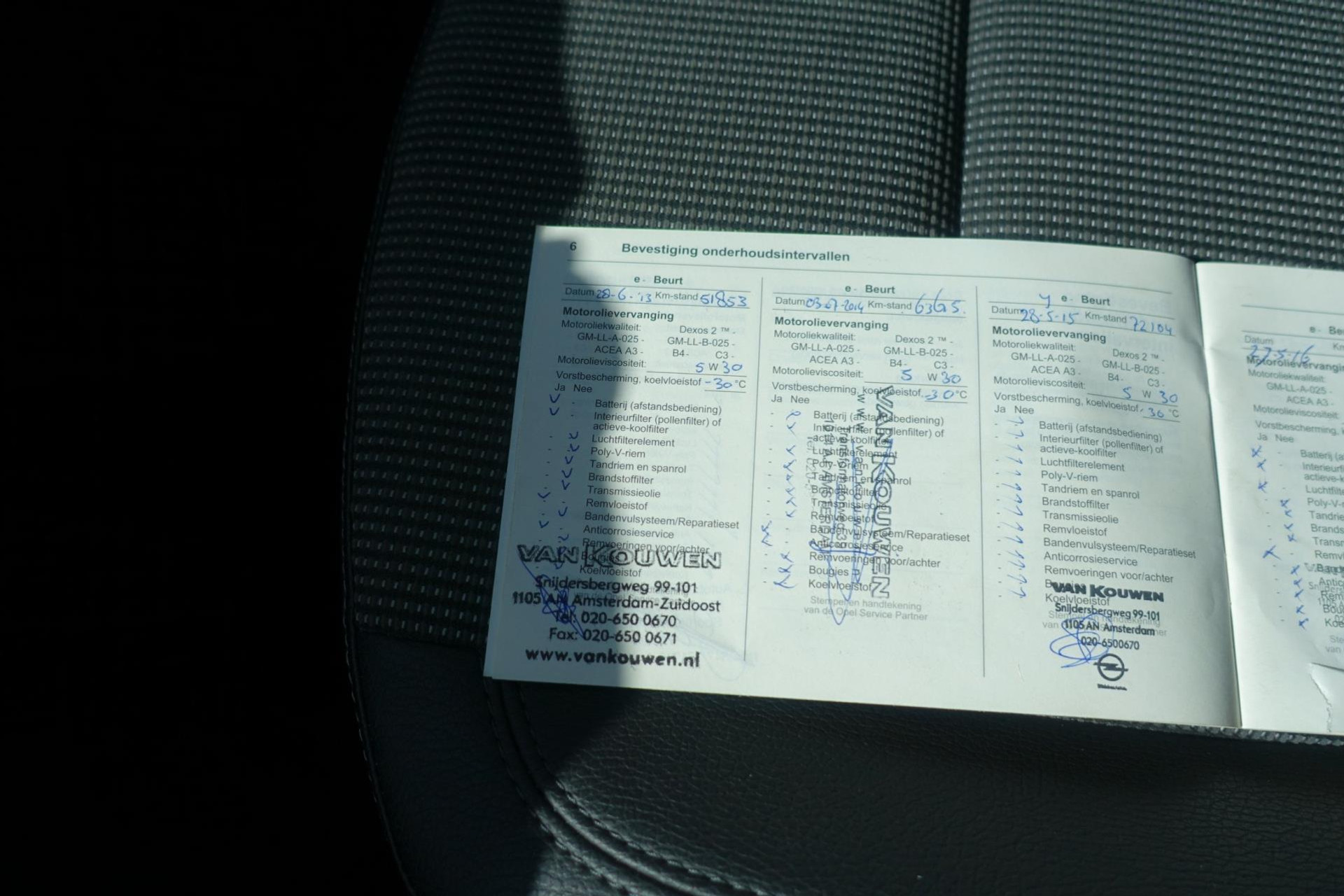 47743319-21.jpg